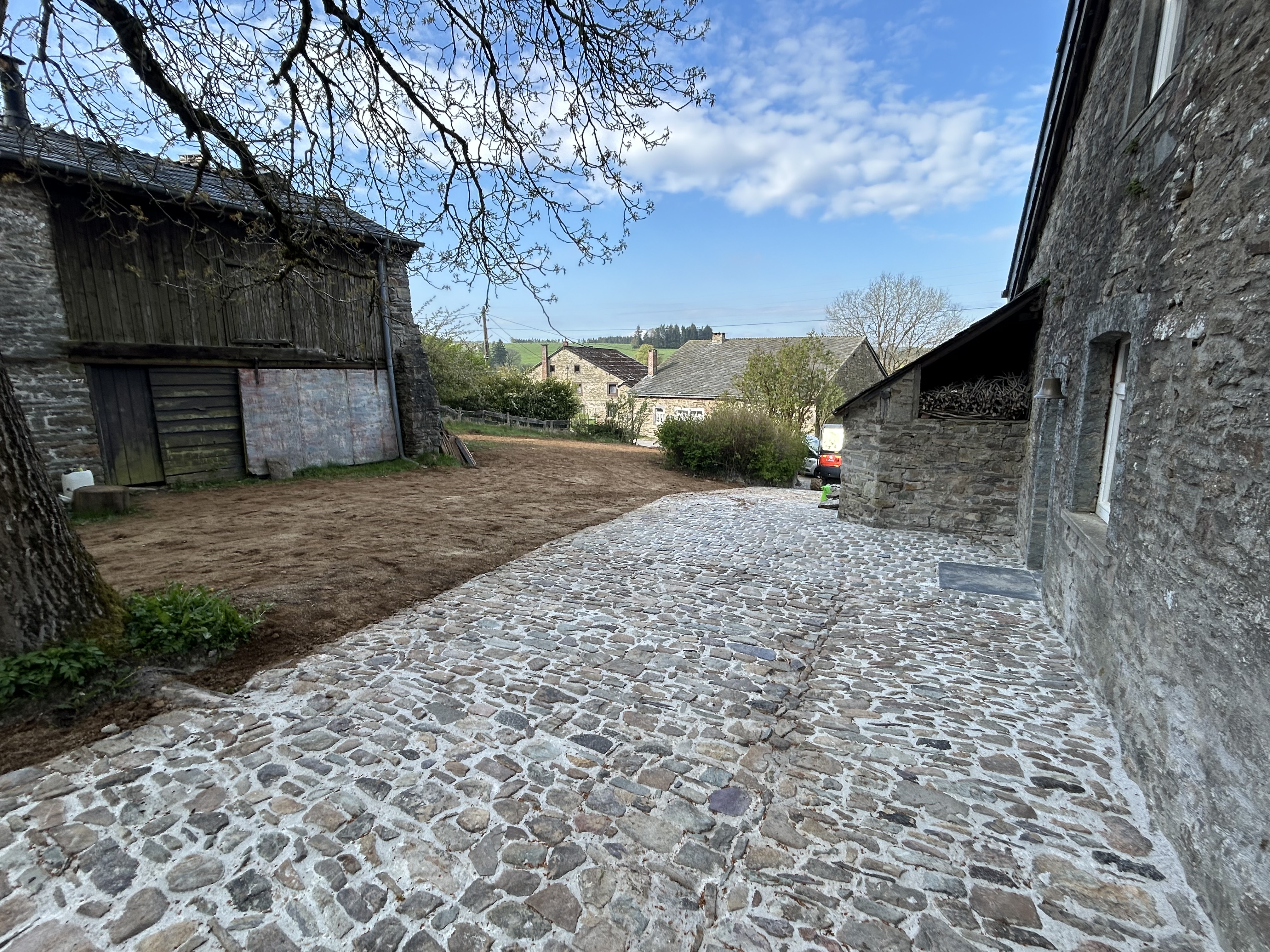 Rénovation de pavage à Odeigne